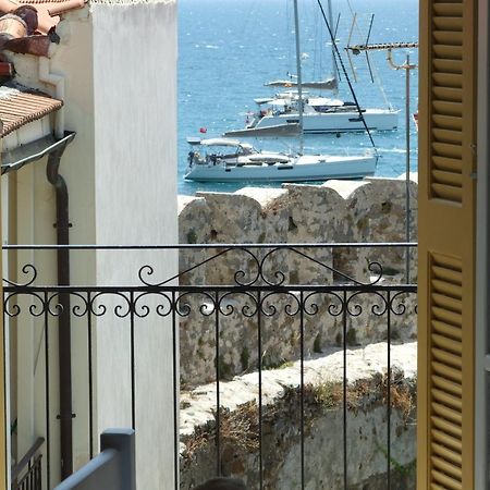 Nafpaktos Apartment And Studios In Port Exteriér fotografie