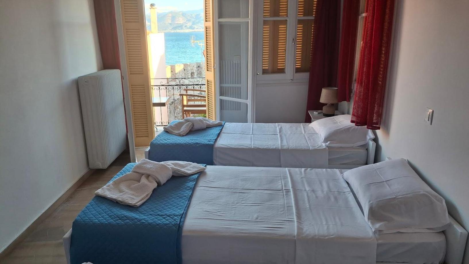 Nafpaktos Apartment And Studios In Port Exteriér fotografie
